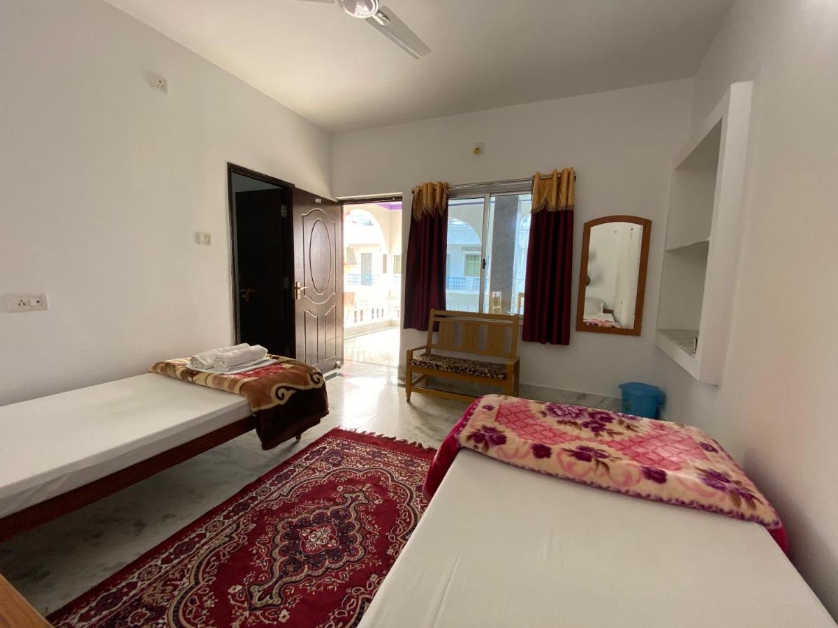 Rahul Guest House พุทธคยา ภายนอก รูปภาพ